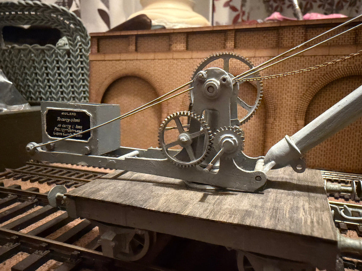 Manufacturer Unknown (O Gauge) Midland Railway, 5 Ton Travelling Mechanical Crane and Jib Wagon. 