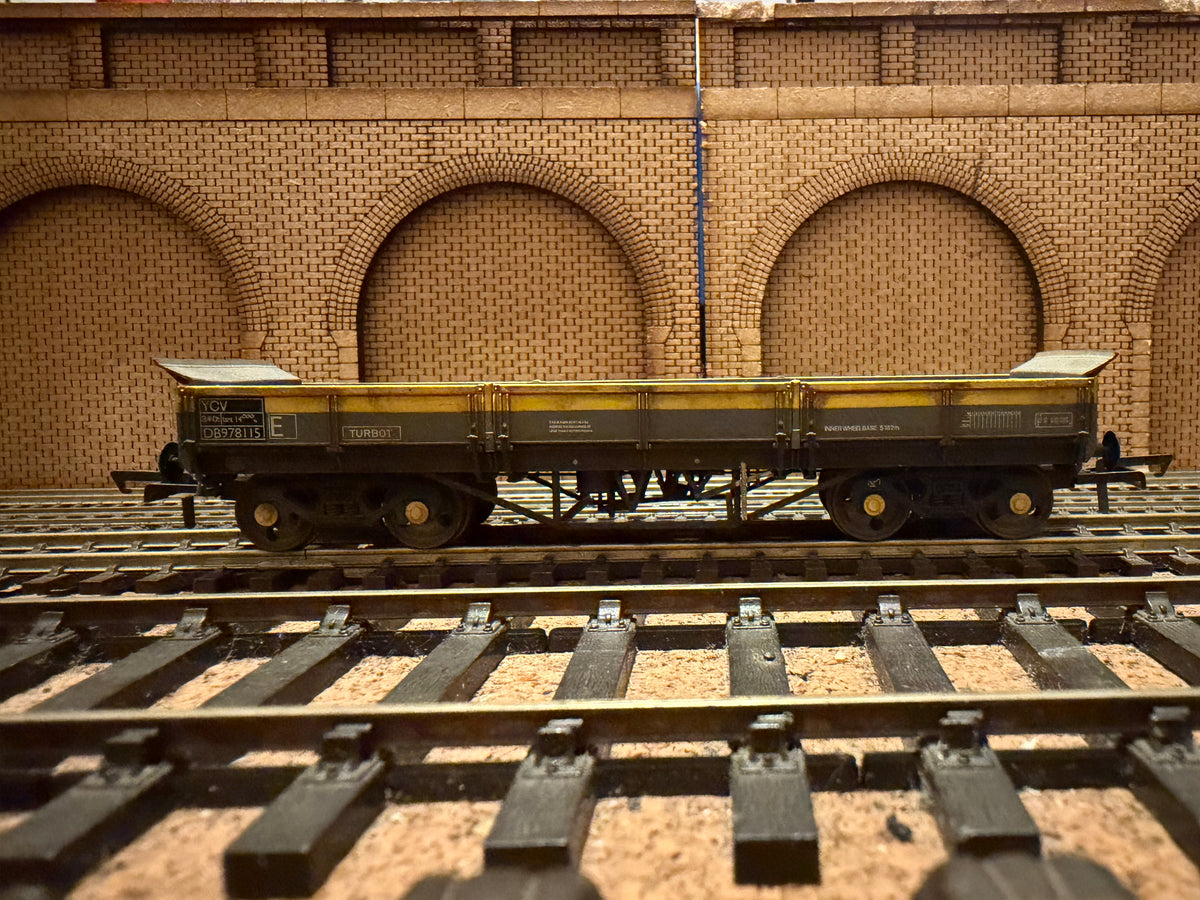 Dapol 4F-043-014 (OO) British Rail, YCV ‘Terbot’ Wagon No.DB978115 in weathered BR Civil Engineer ‘Dutch’ Livery 