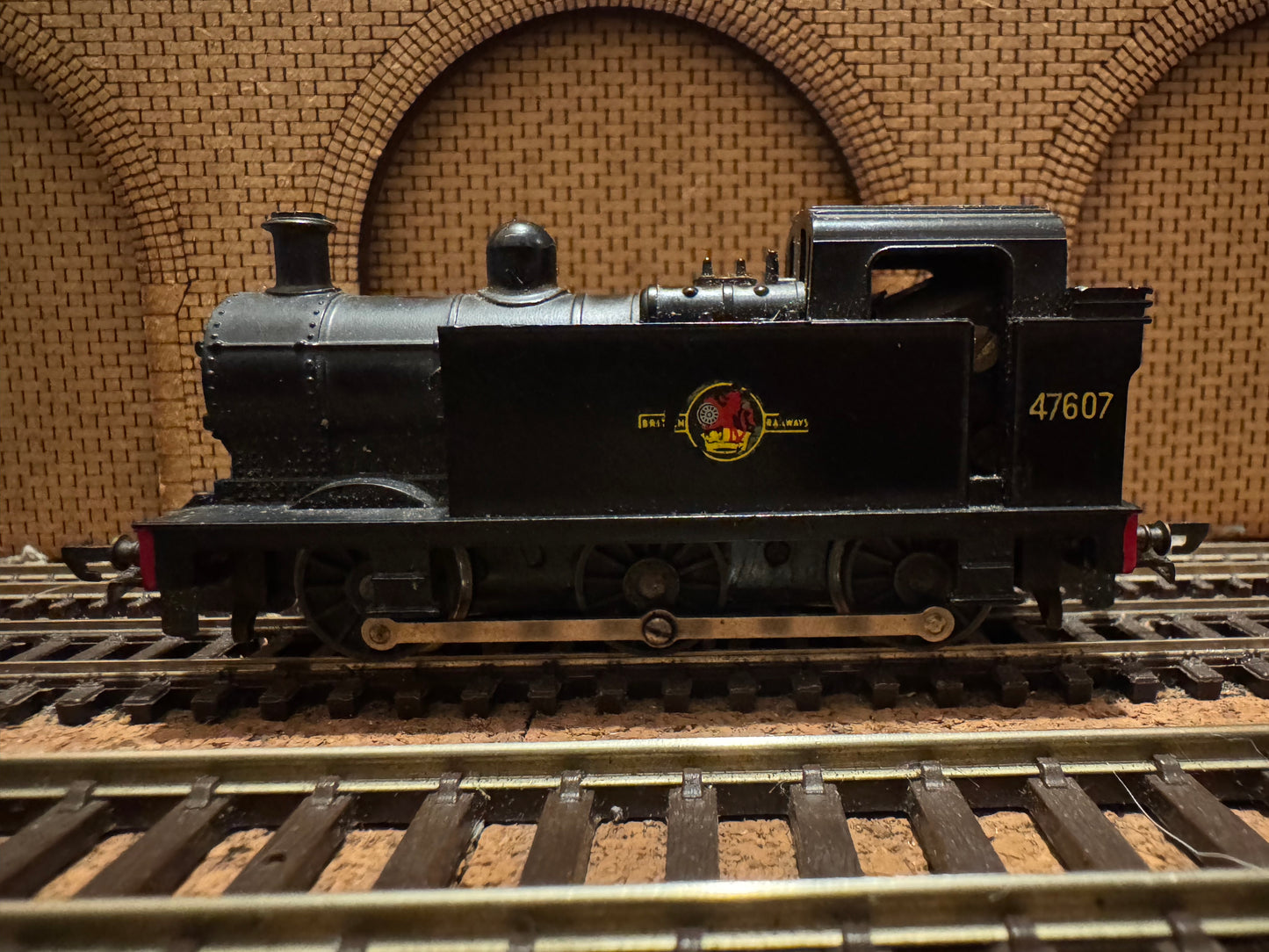 Tri-ang T.90 (TT) Ex LMS ‘Folwer’ 3F ‘Jinty’ No.47609 in British Railways Unlined Black. 