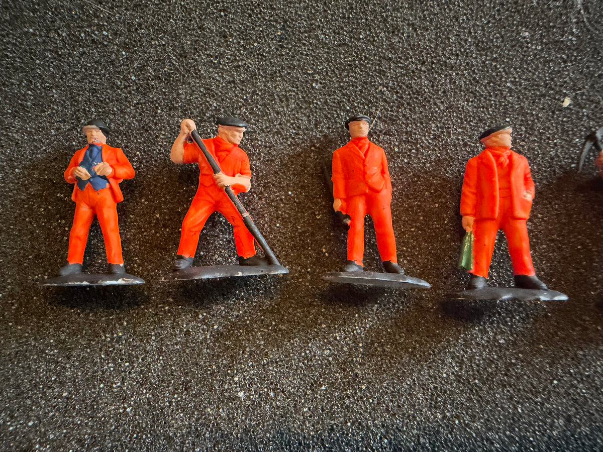 Unknown Manufacturer (OO) British Railways Seven Man P-way Gang 