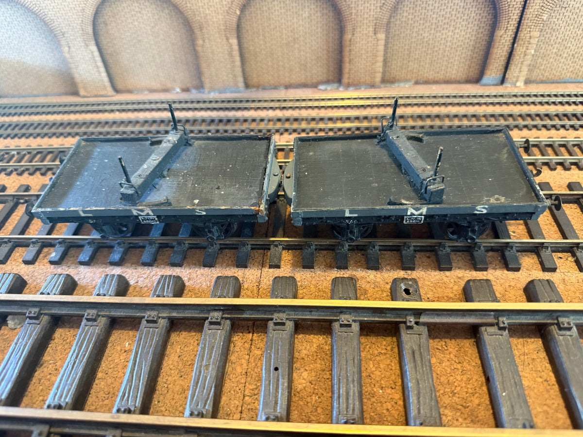 Scratch Built (O Gauge) Ex LNWR Four Wheel Rail Bolster Wagon set No.64011 & 64012 in LMS Grey 
