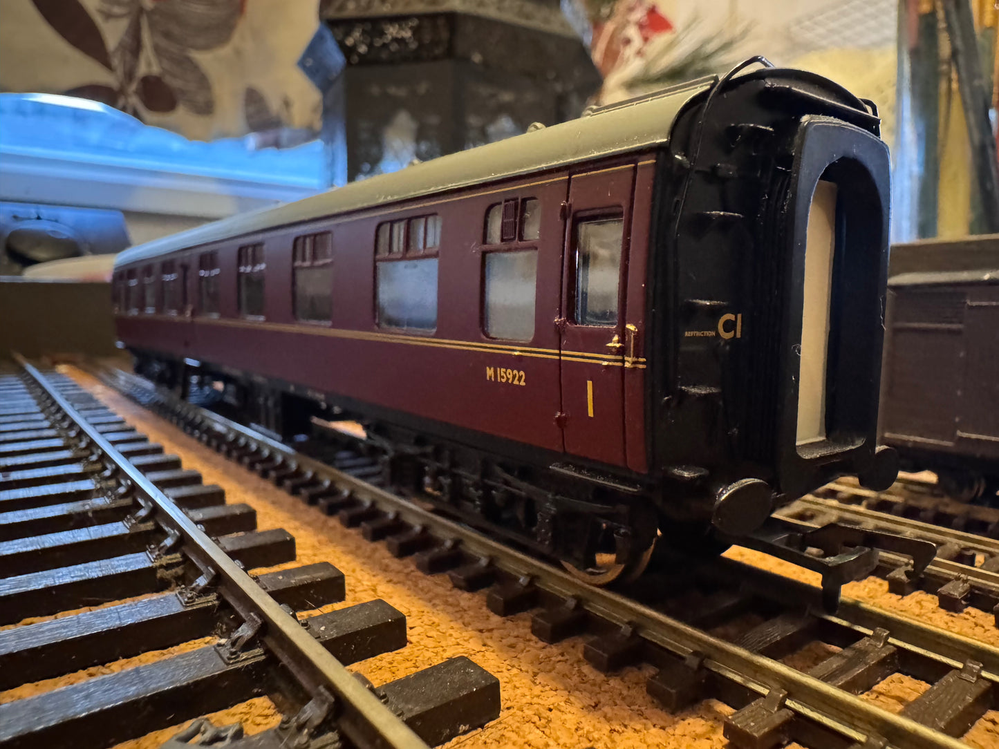 Bachmann 30-180 (OO) Station Pilot Starter Set. DCC Ready 