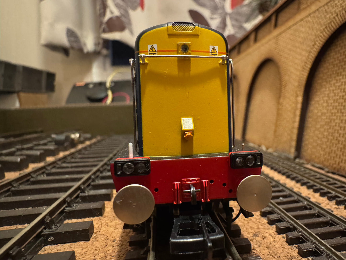 Bachmann 35-125ASF (OO) Ex British Railways Class 20/3 No.20310 “Gresty Bridge” in Direct Rail Service Livery. DCC Sound Ready 