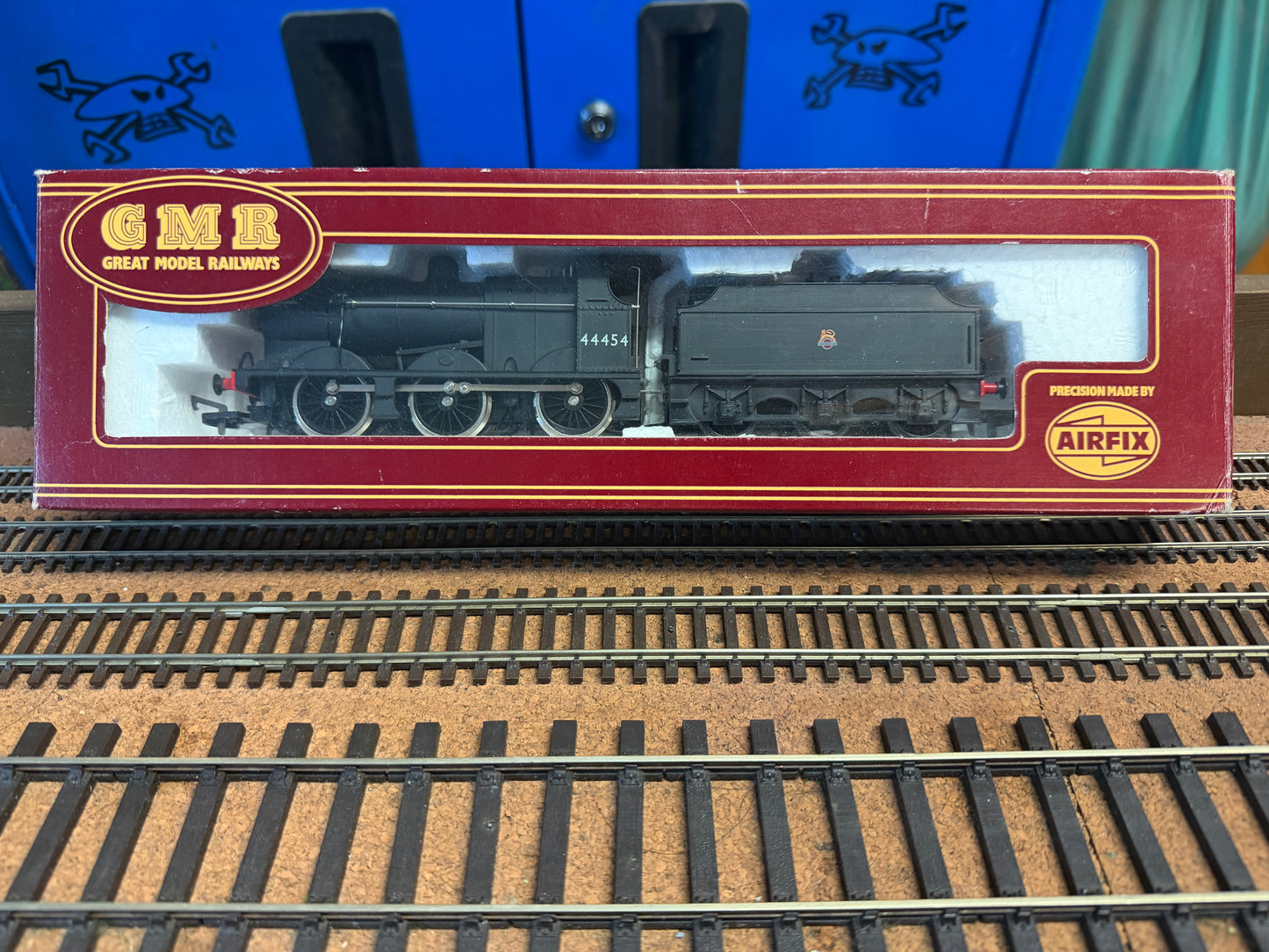 AirFix GMR 54123 (OO) Ex LMS ‘Fowler’ 4F No.44454 in British Railways Unlined Black. 