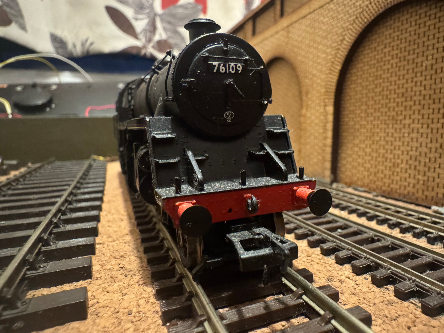 Bachmann 32-955 (OO) British Railways, Standard 4MT 2-6-0 No.76109 in Lined British Railways Black. (Shed Code 62A, Thornton Depot) DCC Ready 