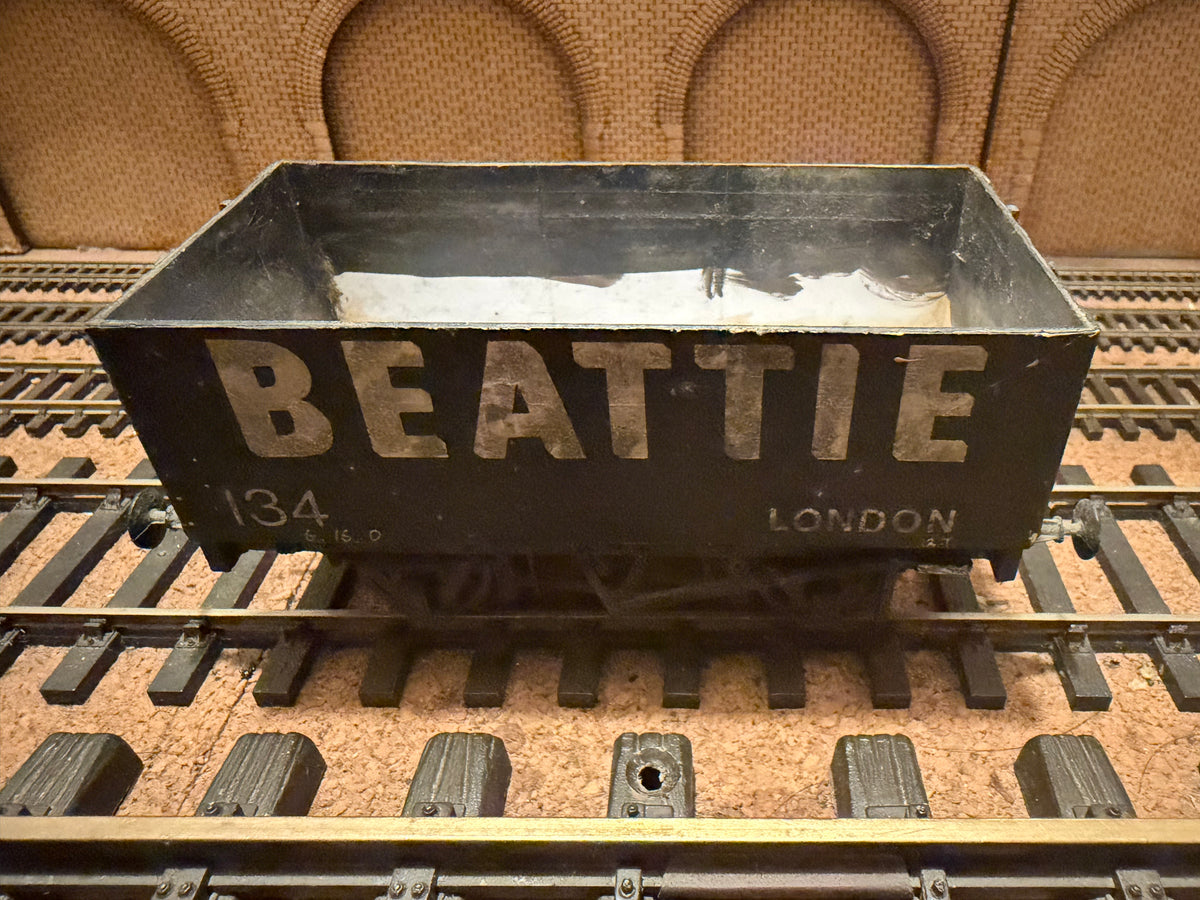 Manufacturer Unknown (O Gauge) Weathered Beattie Seven Wagon No.134 