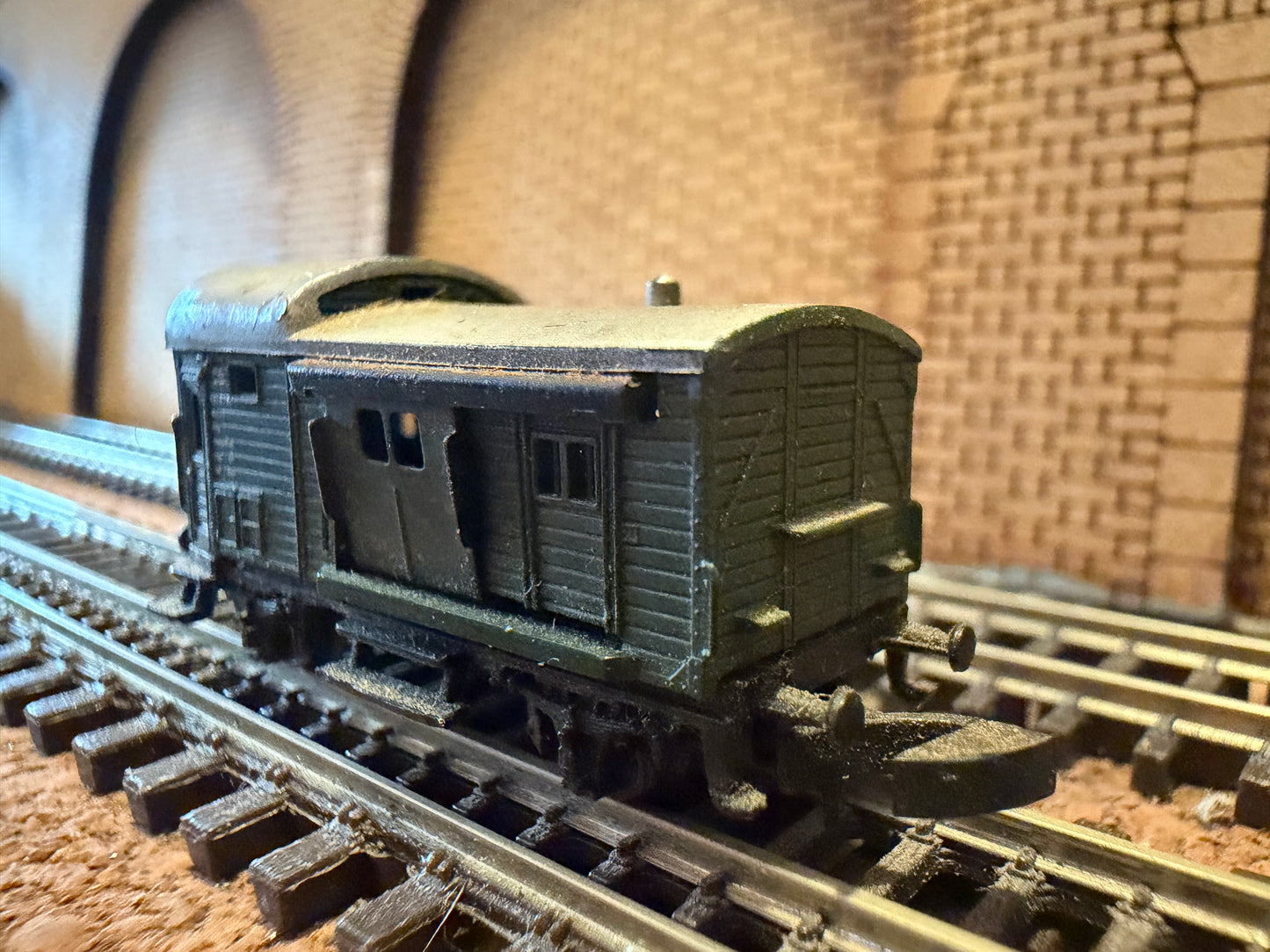 Marklin 8609 (Z) Deutsche Bahn Baggage No.131878 in DB Green. 