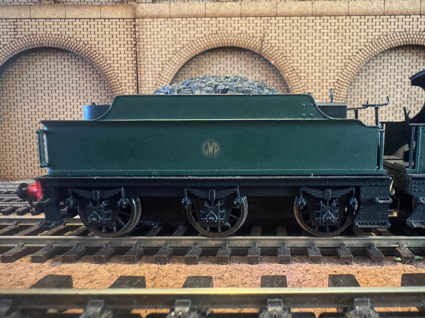Dapol D18C (OO) Great Western Railway 2301 class ‘Dean Goods’ No.2310 in GWR ‘Shirt Button’ unlined Green 