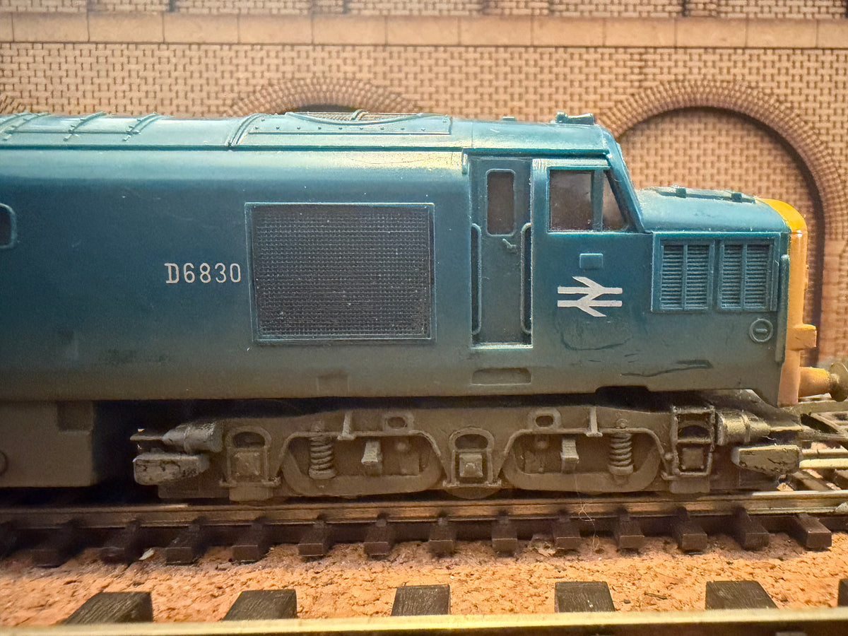 Tri-ang R751 (OO) British Railway, English Electric Type 3 [Class 37] No.D6830 in Weathered Pre-TOPS British Rail Blue. 
