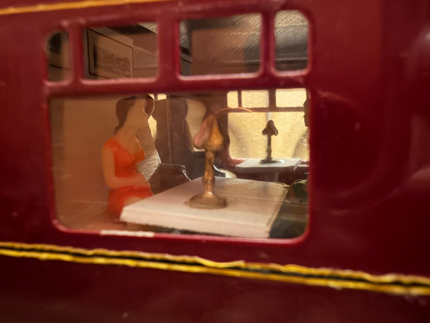 GM Coaches (O Gauge) London Midland & Scottish Railway, 68ft Twelve Wheel Dining Car No.250 