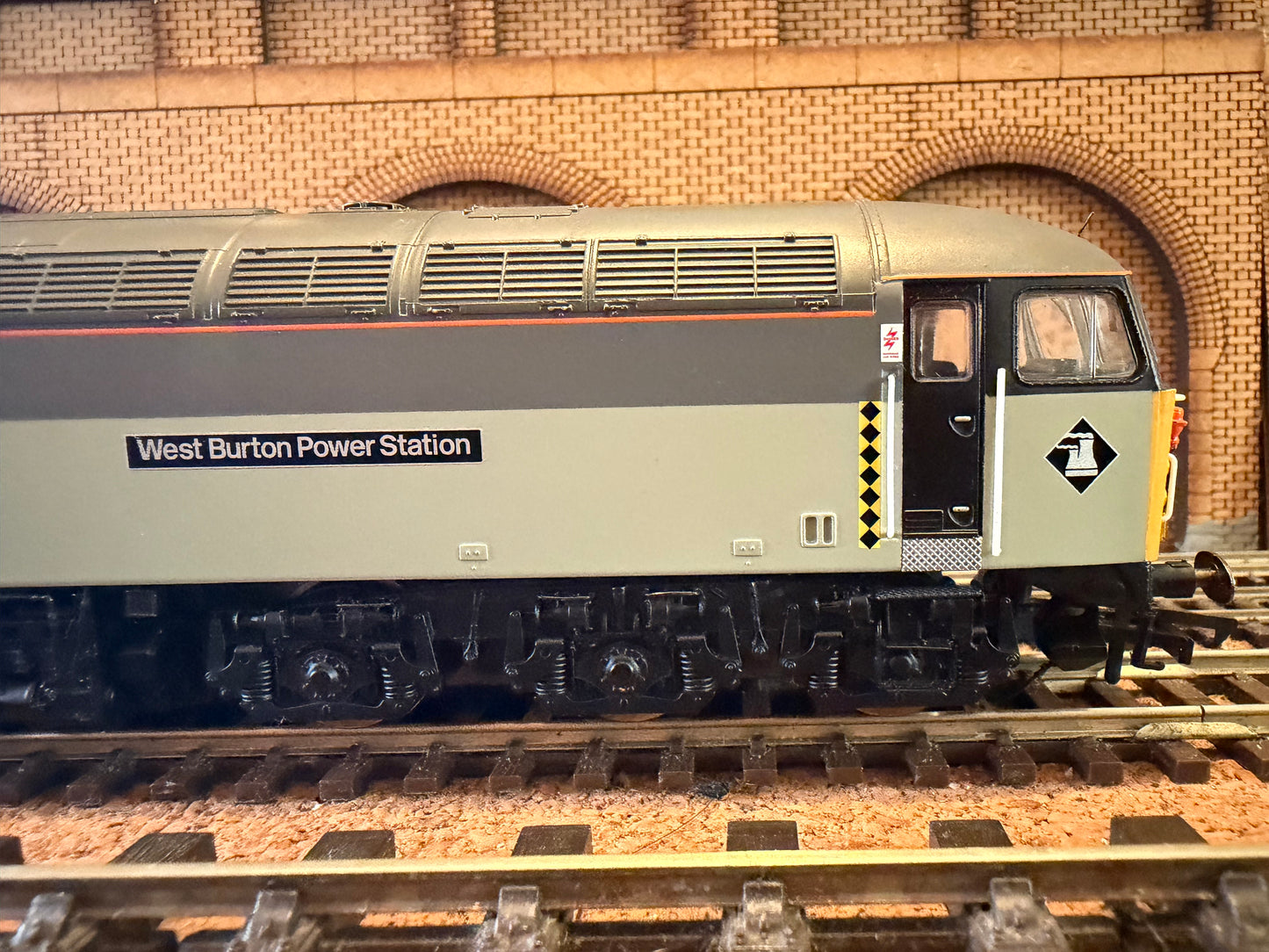 Hornby R2647X (OO) British Rail Class 56 ‘Grid’ No.56128 “West Burton Power Station” in BR Railfreight Coal Sector Livery. DCC fitted 