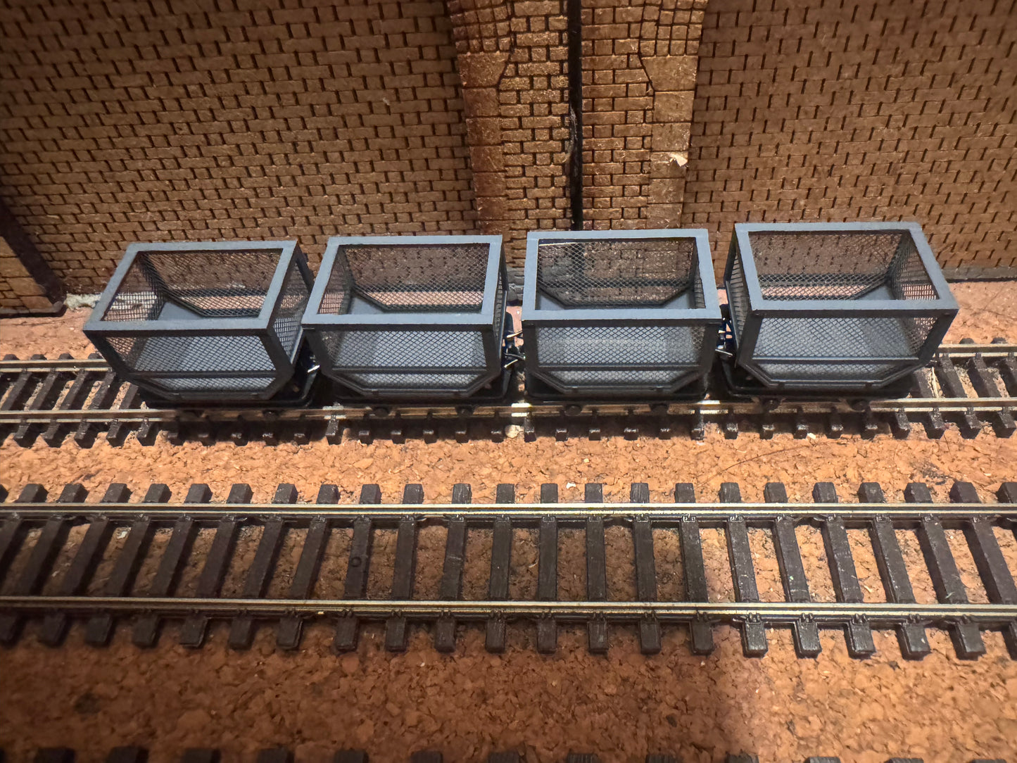 Minitrains 5123 (OO9 / HOe) X4 Modern Sugar Cane Wagons. 