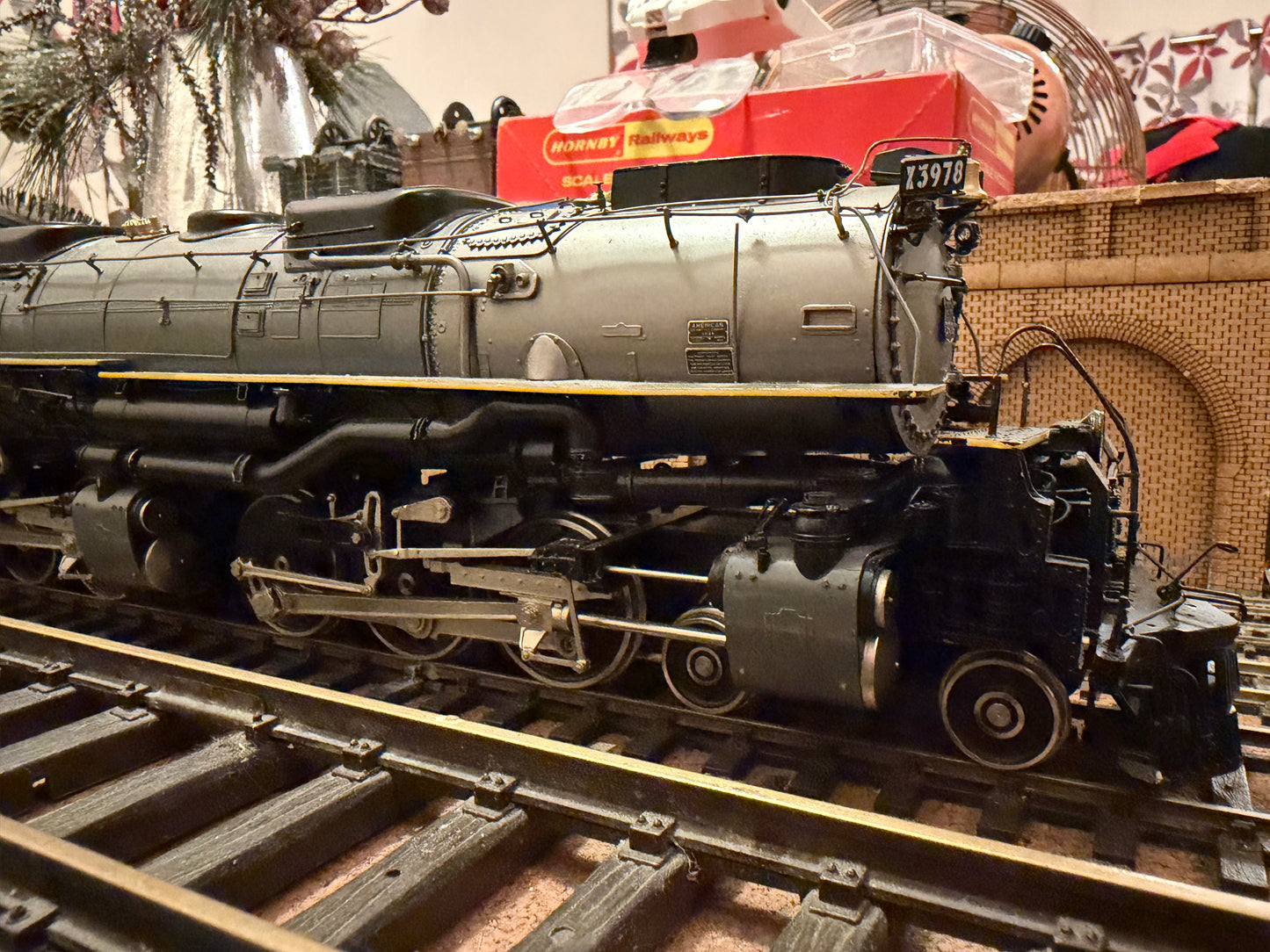 Key Imports / Samhongsa (O Gauge) Union Pacific Railroad, Oil Fired Challenger Class No.3978 in Late Union Pacific Two-Tone Grey. Limited Edition 