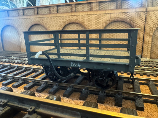Cooper-Craft (SM32 / 16mm Scale) Festiniog Railways Slate Wagon No.864 in Dark Grey 
