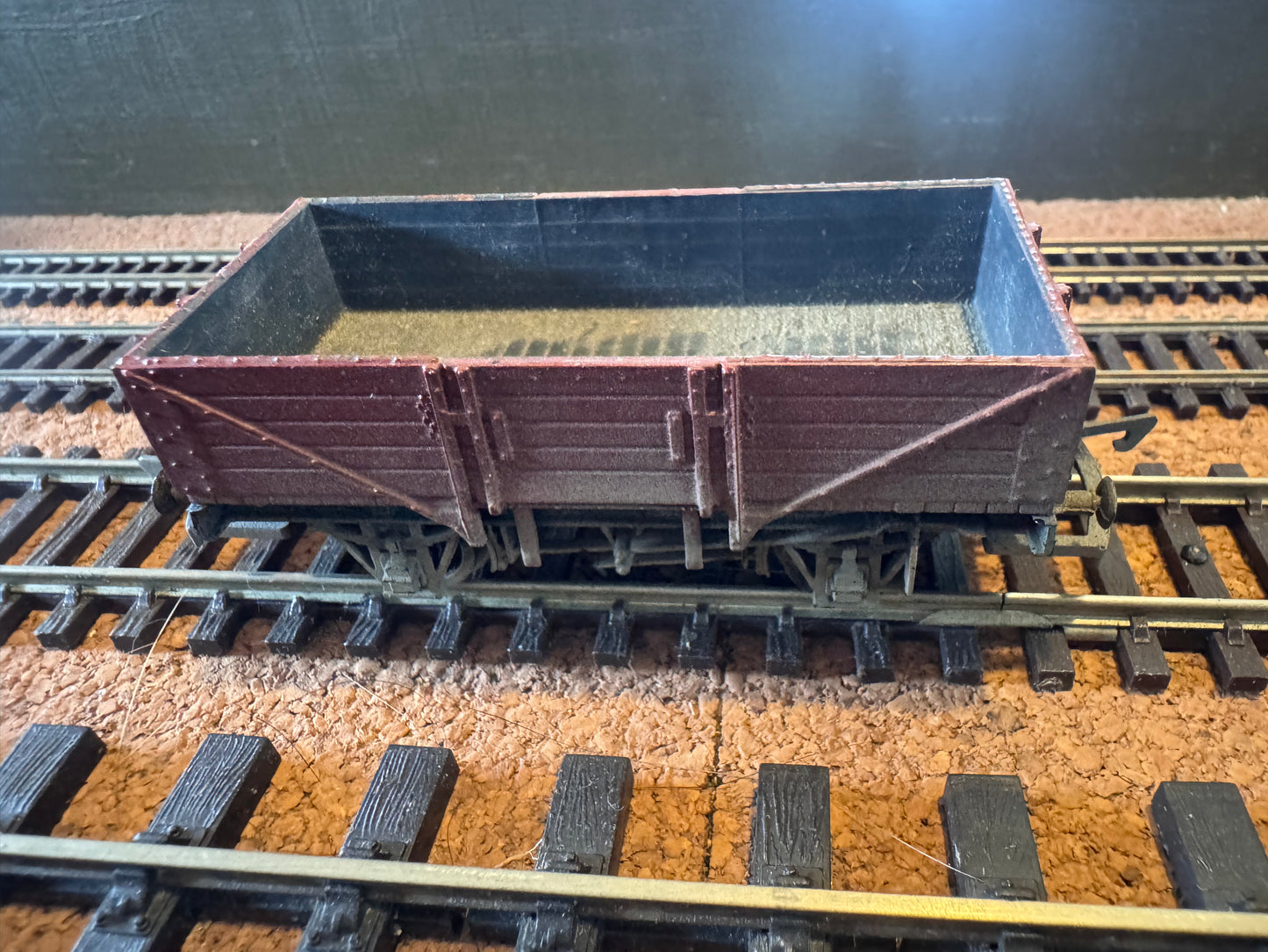 Dapol A2 (OO) Ex British Railways, Five Plank Open Wagon, Weathered. No Number. 