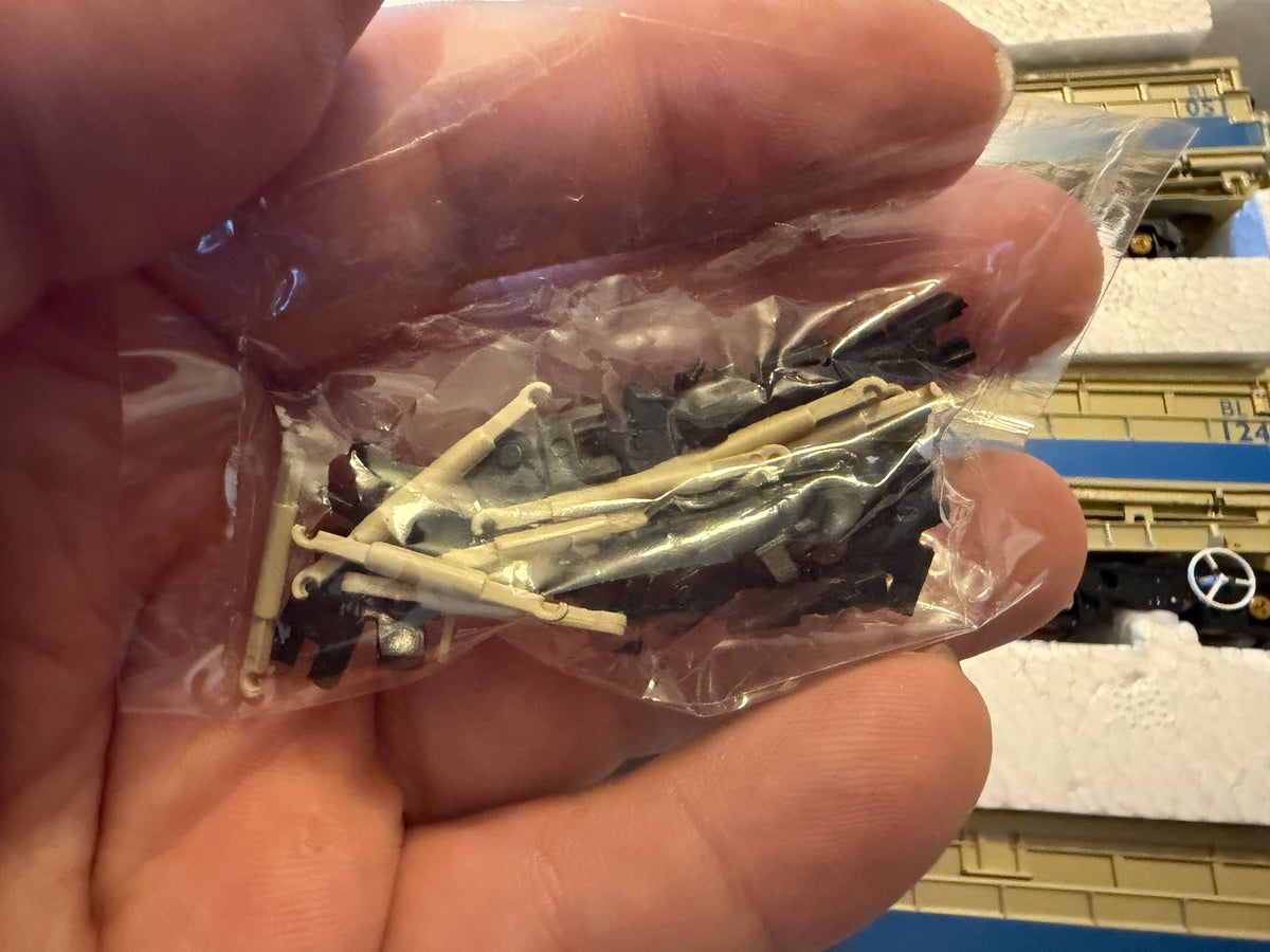 Dapol B859B (OO) Thrall Europa, MRA 57T Bogie Hopper, Full Rake, Pack Of Five in Network Rail Blue and Grey 