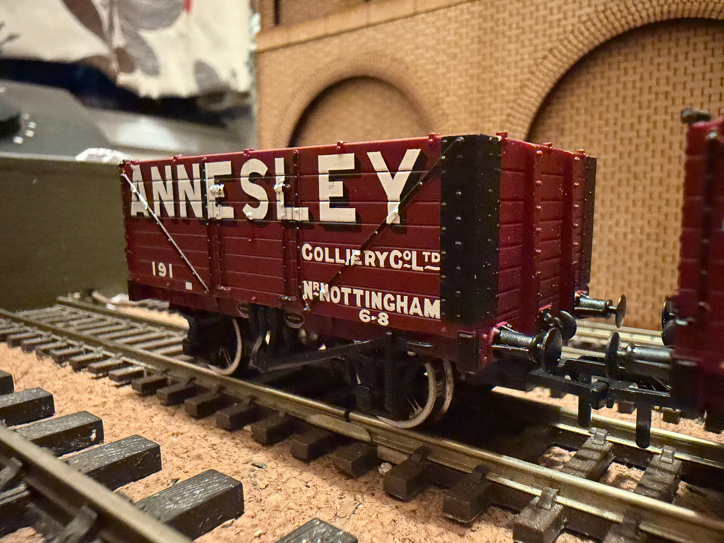 Bachmann 37-081X (OO) Annesley Colliery Company, Seven Plank Coal Wagon Triple Pack. Limited edition 