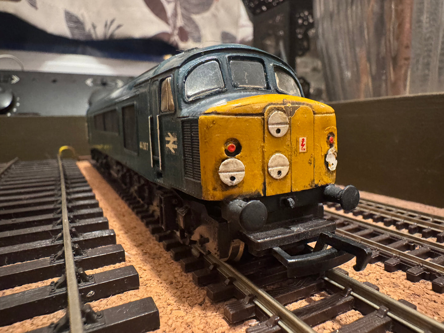 Mainline / Unknown Manufacturer 37-051 (OO) British Railways Class 44 No.44007 in BR Blue. 