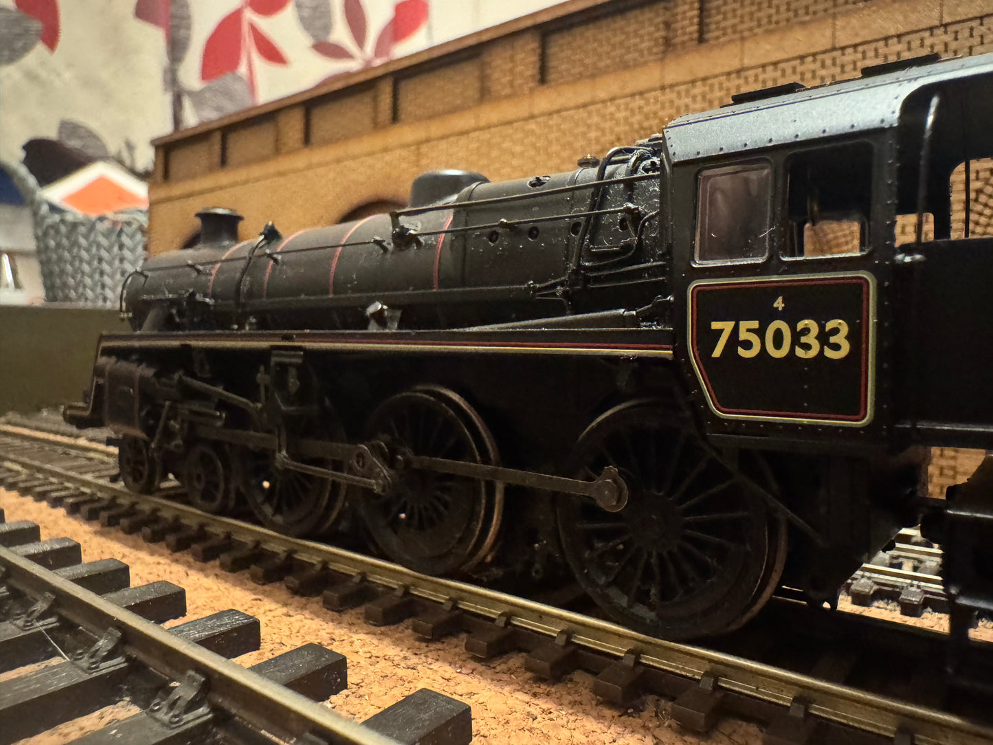 Bachmann 31-118 (OO) British Railways Standard 4MT 4-6-0 No.75033 in British Railways Lined Black. (Shed Code 89C, Aberystwyth Depot). DCC Ready