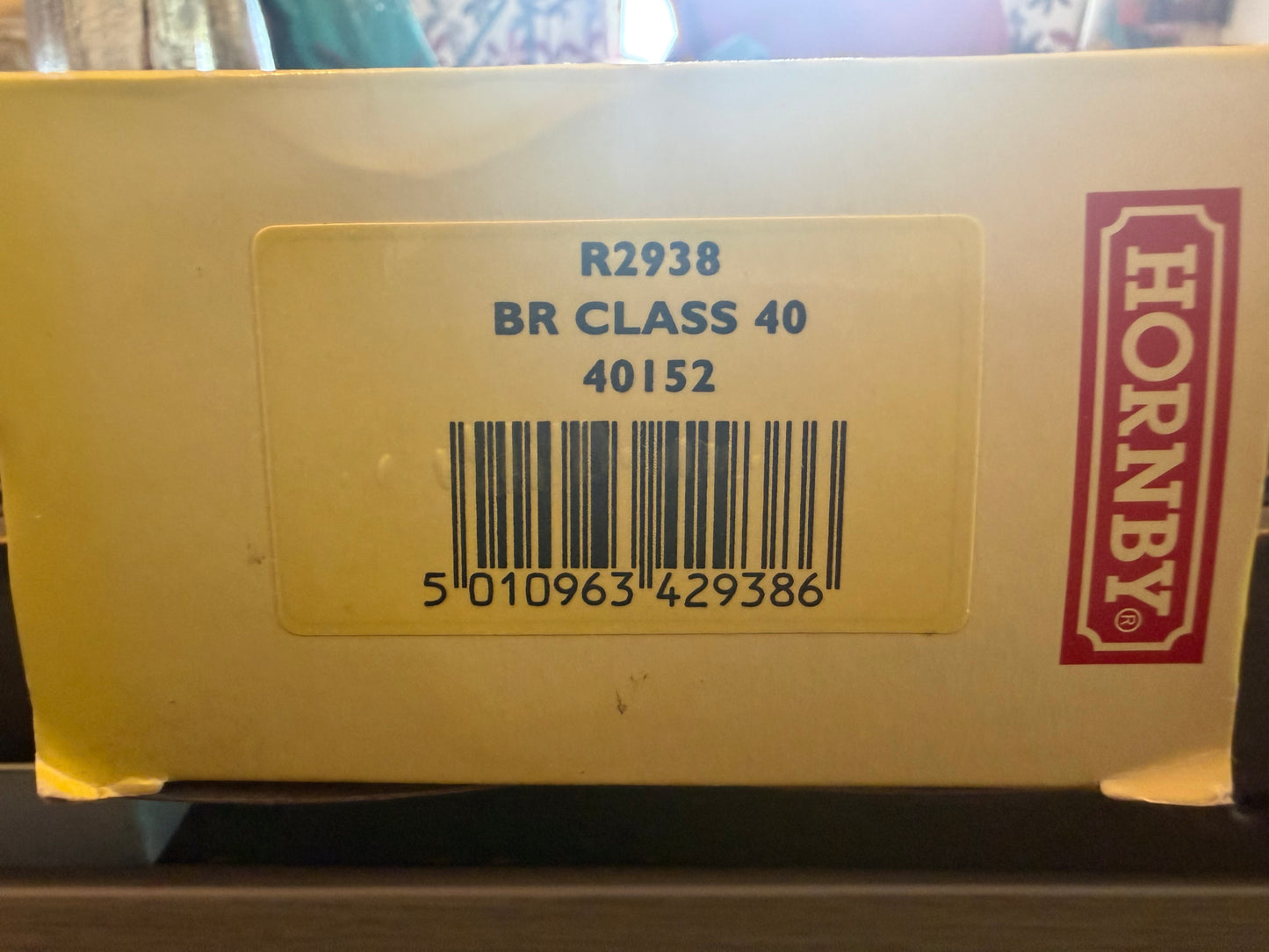 Hornby Railroad R2938 (OO) British Railways, Class 40 No.40152 in British Rail Blue. DCC Ready
