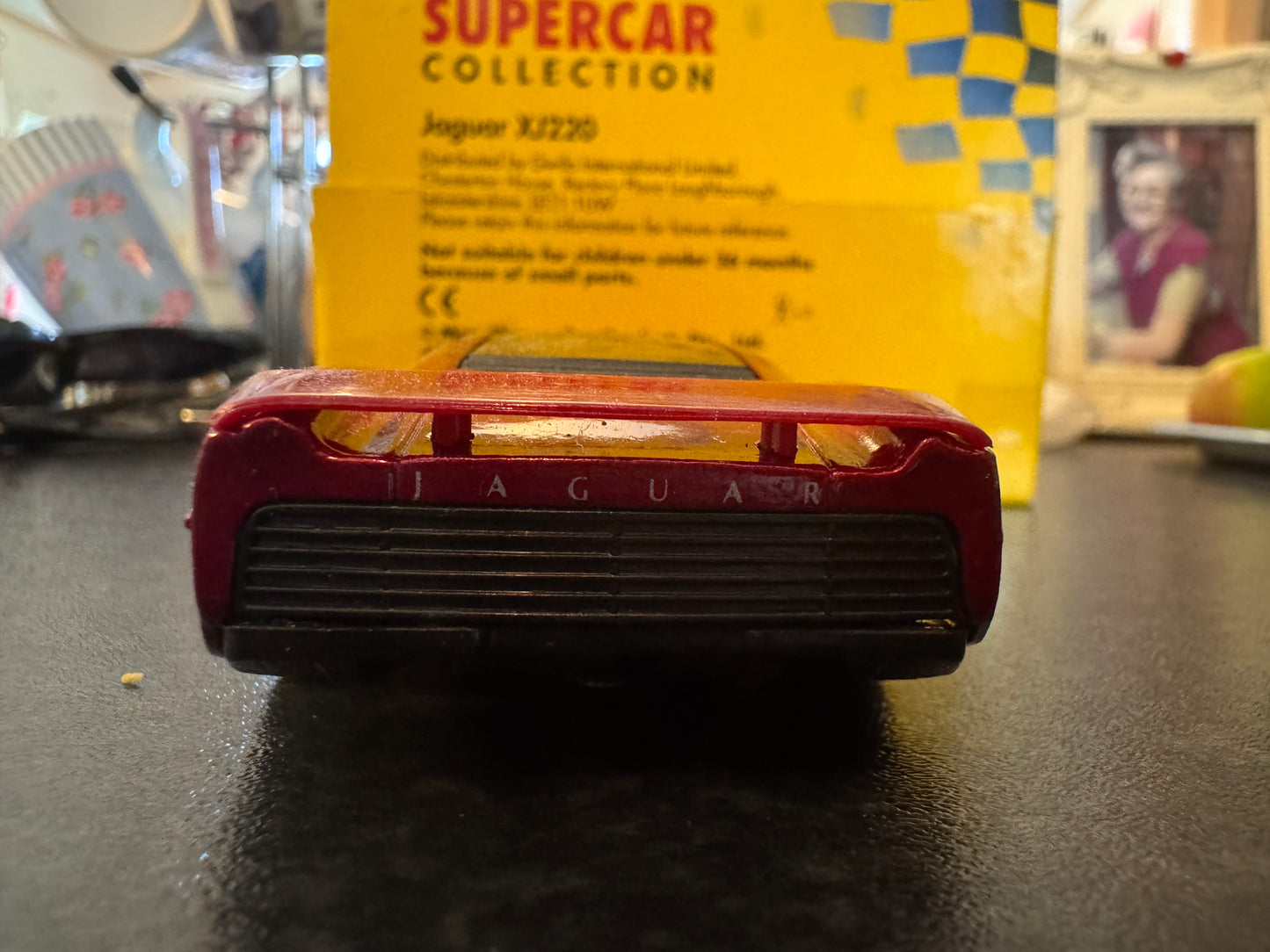 Maisto 9205B (1:40) Jaguar XJ220 