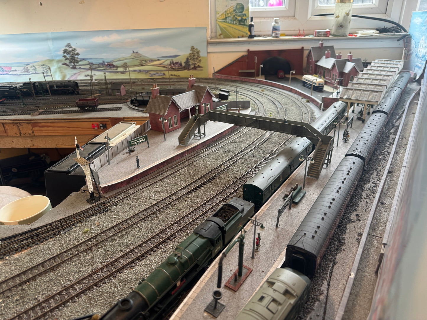 “Becombe” 8ft by 6ft OO Model Railway 