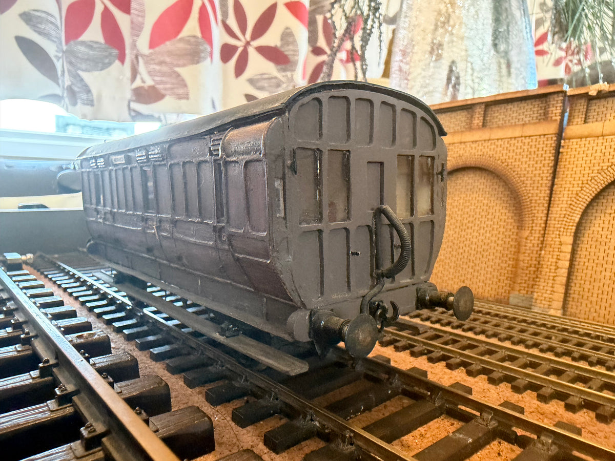 Manufacturer Unknown (O Gauge) Midland & Great Northern Joint Railway, Luggage Brake No.31 in Work M&GNJR Teak 