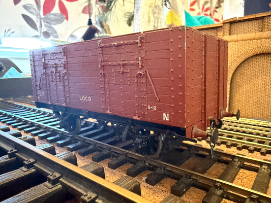 Peco / Unknown (O Gauge) London Midland & Scottish Railway, Long Wheel Base 20T Ten Plank Coal Wagon  No.167072 in Red Oxide with Loco Fleet Marking 