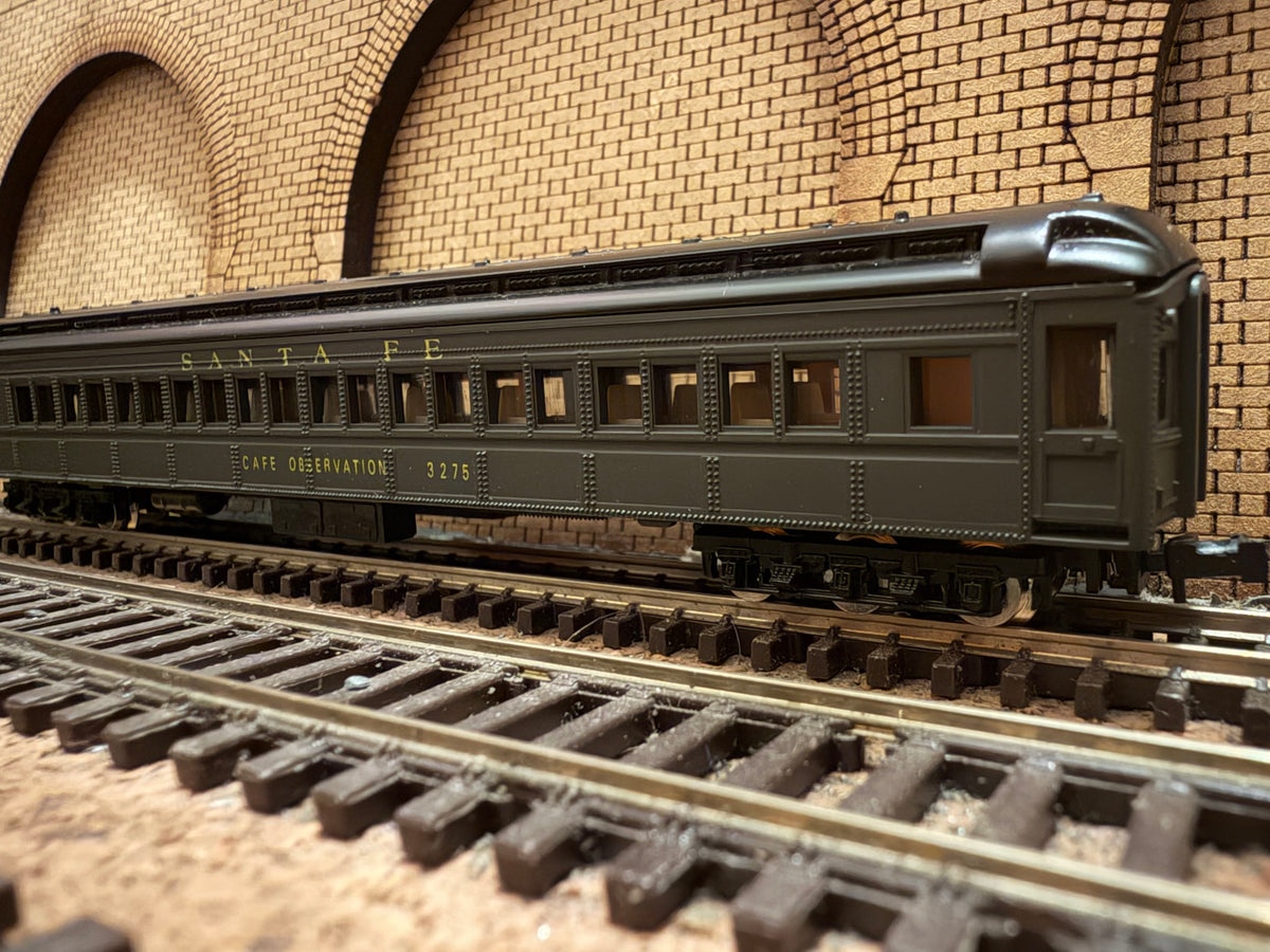 Model Power No.8620 (N Scale) Santa Fe, Cafe Observation Car No.3275 
