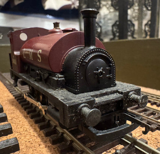 Hornby R691 (OO) Ex Caledonian Railway, 264 / 0F Class, No.16031 in Unlined London Midland & Scottish Railway Crimson Lake 