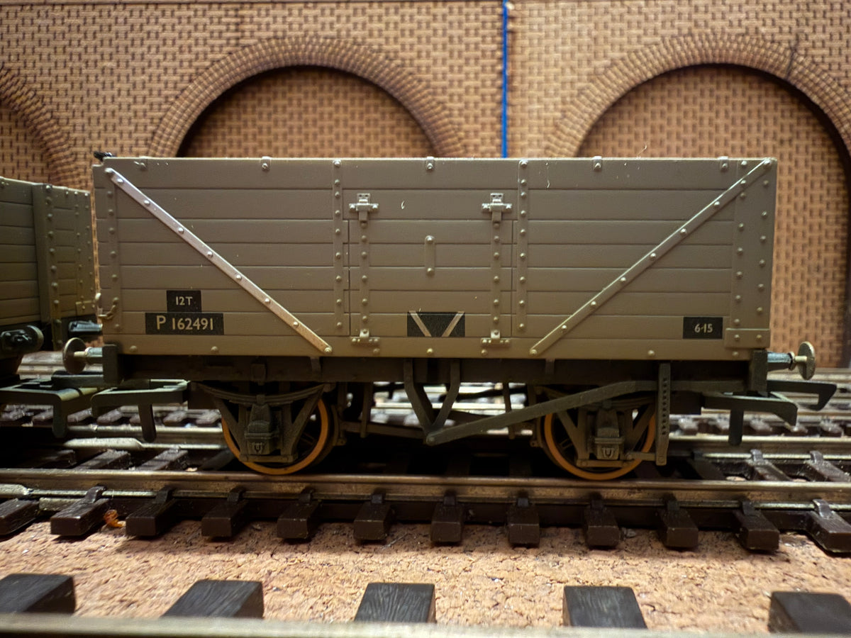 Oxford Rail OR76MW7016 (OO) British Railways Weathered Seven Plank Wagon Tipple Pack