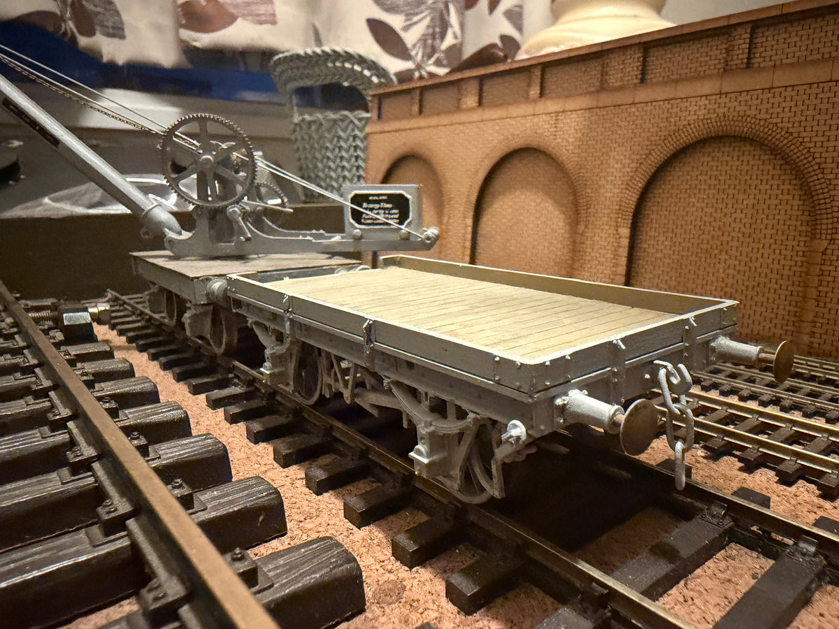 Manufacturer Unknown (O Gauge) Midland Railway, 5 Ton Travelling Mechanical Crane and Jib Wagon. 