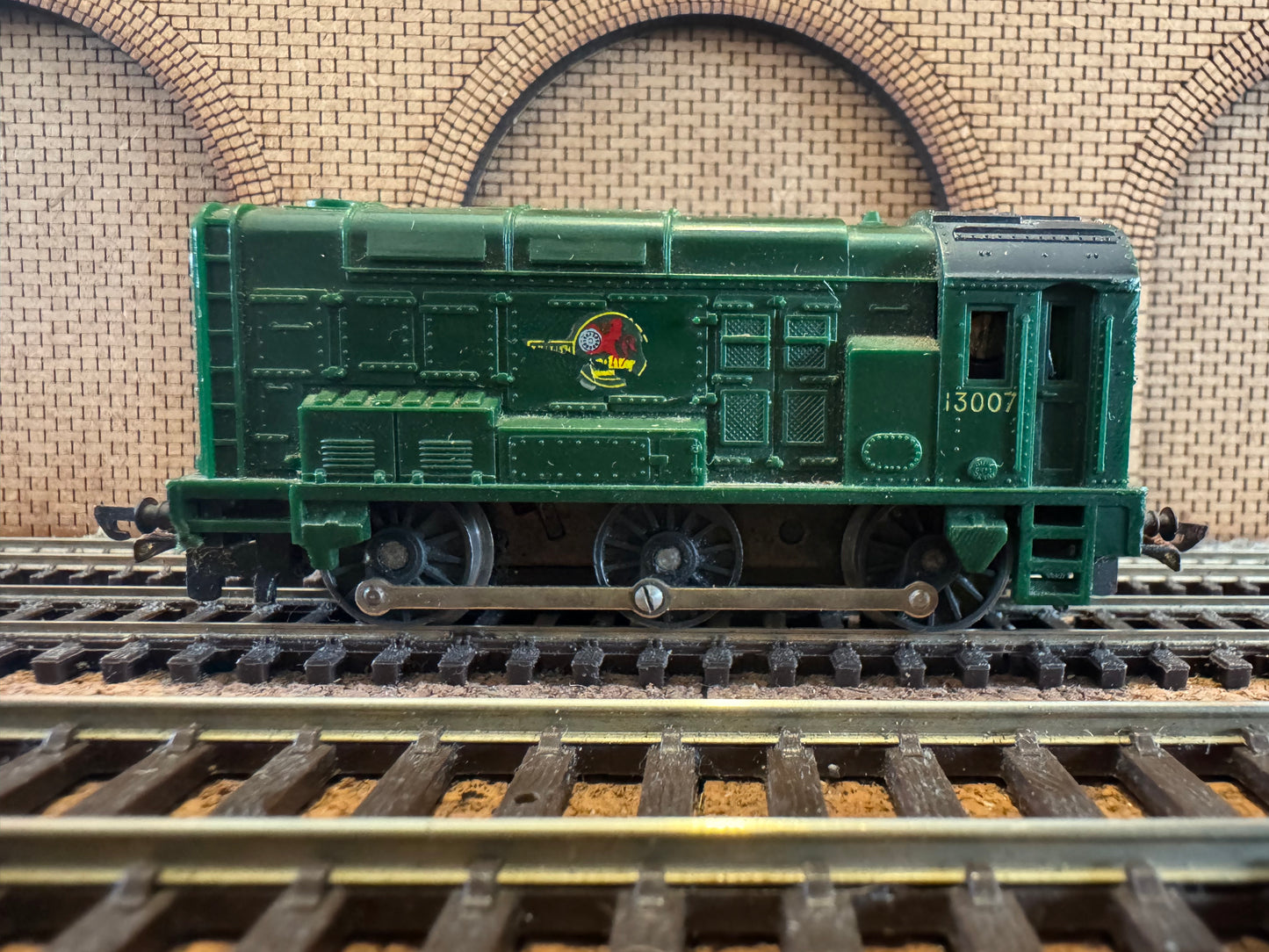 Tri-ang T.95 (TT) British Railways, English Electric 350HP Shunter [08], No.13007 in BR Green