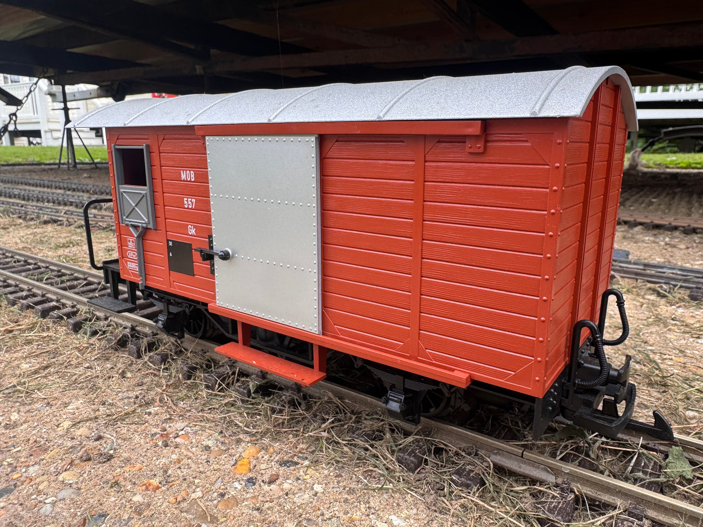 LGB 4027 (G Scale) Montreux Oberland Bernois Railway, Refrigerator Box Wagon No.557. 