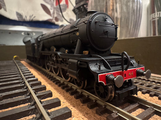 Hornby R30087 (OO) London North Eastern Railway A3 No.45 “Lemberg” in Post War LNER unlined black with Great Northern Railway Tender DCC Ready.