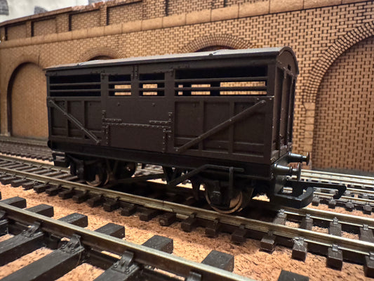 Hornby Thomas and Friends R9203 (OO) Cattle Wagon