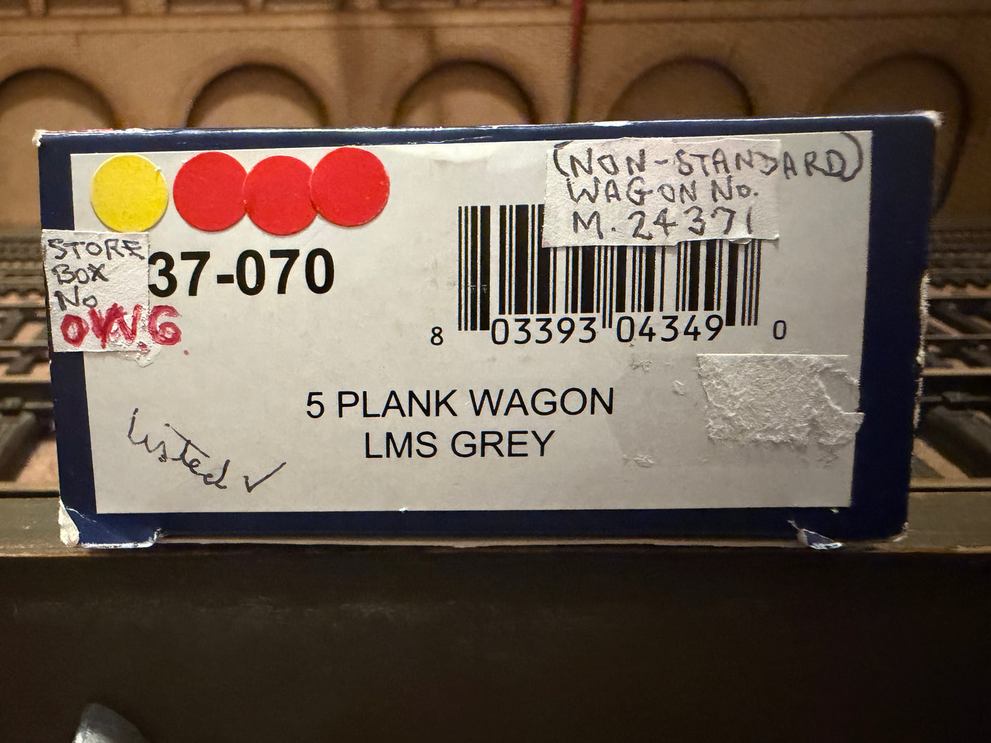 Bachmann 37-070 (OO) London Midland & Scottish Railway, Five Plank Wagon No.24371