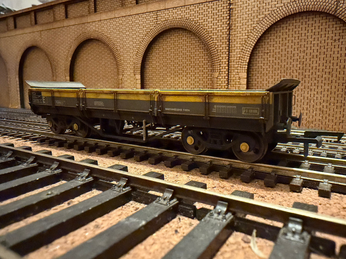 Dapol 4F-043-014 (OO) British Rail, YCV ‘Terbot’ Wagon No.DB978115 in weathered BR Civil Engineer ‘Dutch’ Livery 
