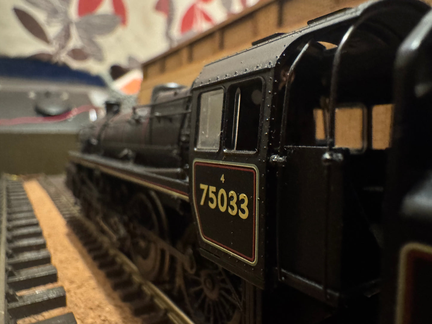 Bachmann 31-118 (OO) British Railways Standard 4MT 4-6-0 No.75033 in British Railways Lined Black. (Shed Code 89C, Aberystwyth Depot). DCC Ready