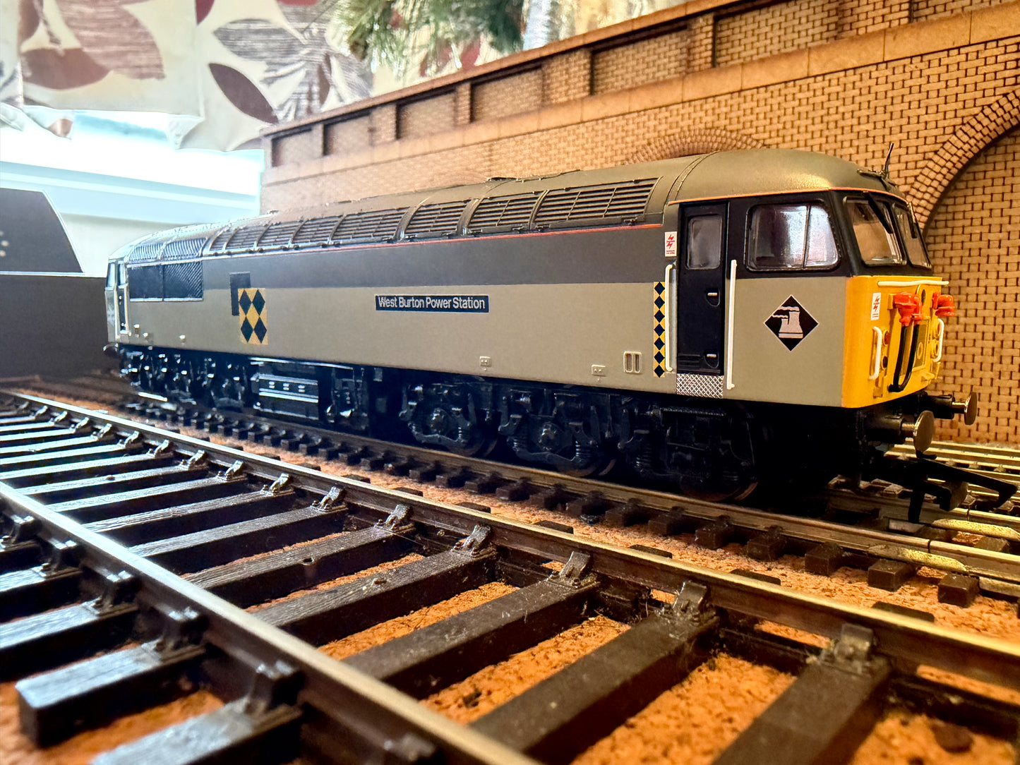 Hornby R2647X (OO) British Rail Class 56 ‘Grid’ No.56128 “West Burton Power Station” in BR Railfreight Coal Sector Livery. DCC fitted 