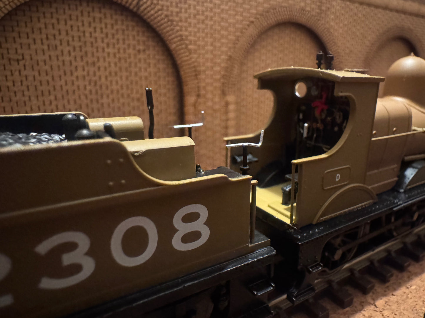 Oxford Rail OR76DG009 (OO) Ex GWR 2301 Class ‘Dean Goods’ No.2308 in WW1 Railway Operating Devision khaki livery. DCC Ready 