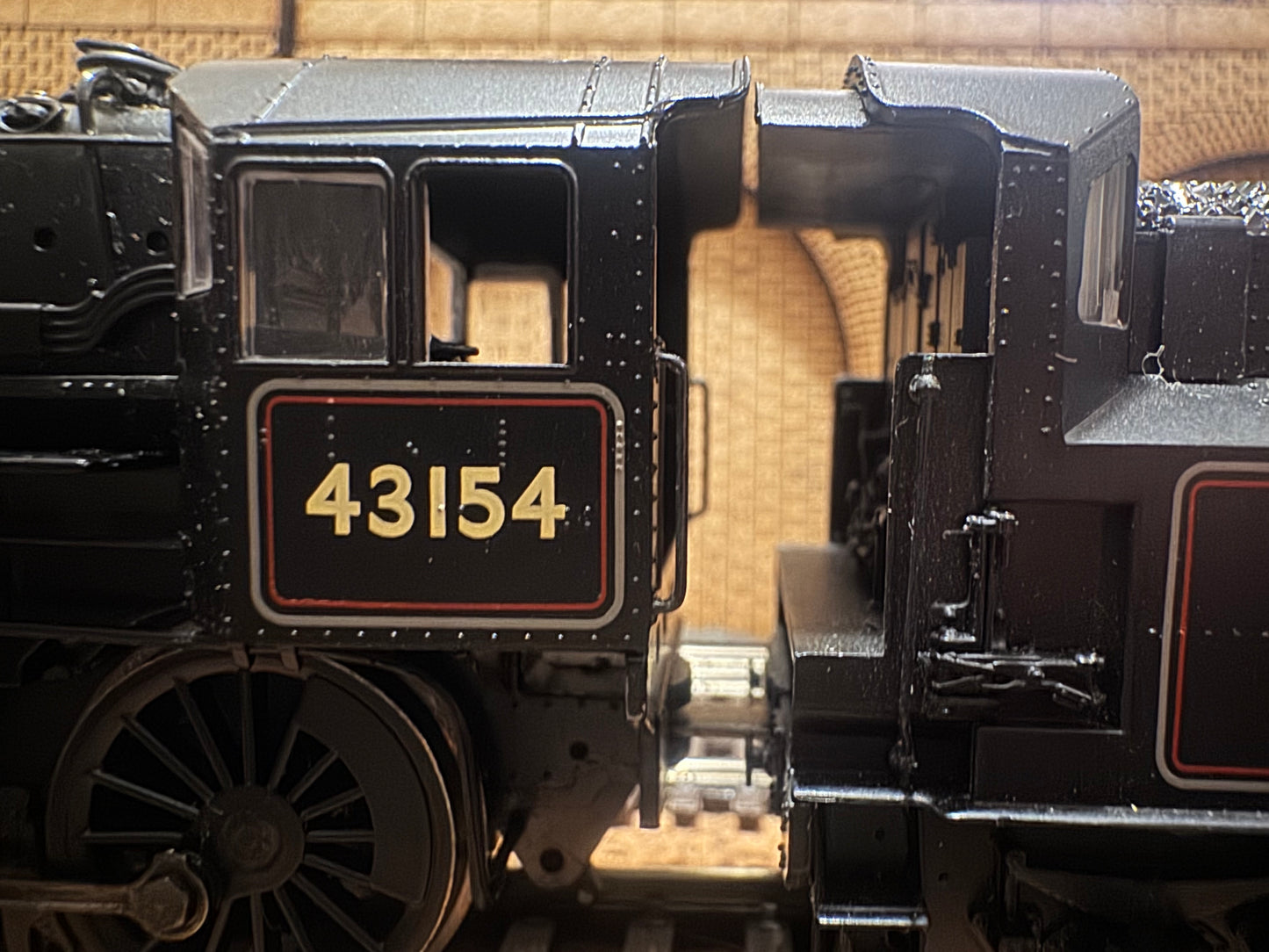 Bachmann 32-586DC (OO) British Railways [LMS] Ivatt 4MT ‘Fargo’ No.43154 with Whittaker Tablet Catcher in BR Lined Black. DCC Fitted. (Shed Code 32G, Melton Constable Depot) 