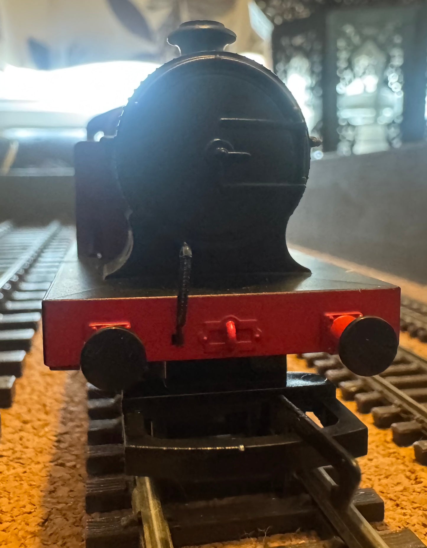 Hornby Railroad R30088 (OO) Hornby Industrial D, No7 in London Midland & Scottish Railway Lined Crimson Lake. Special Edition. 
