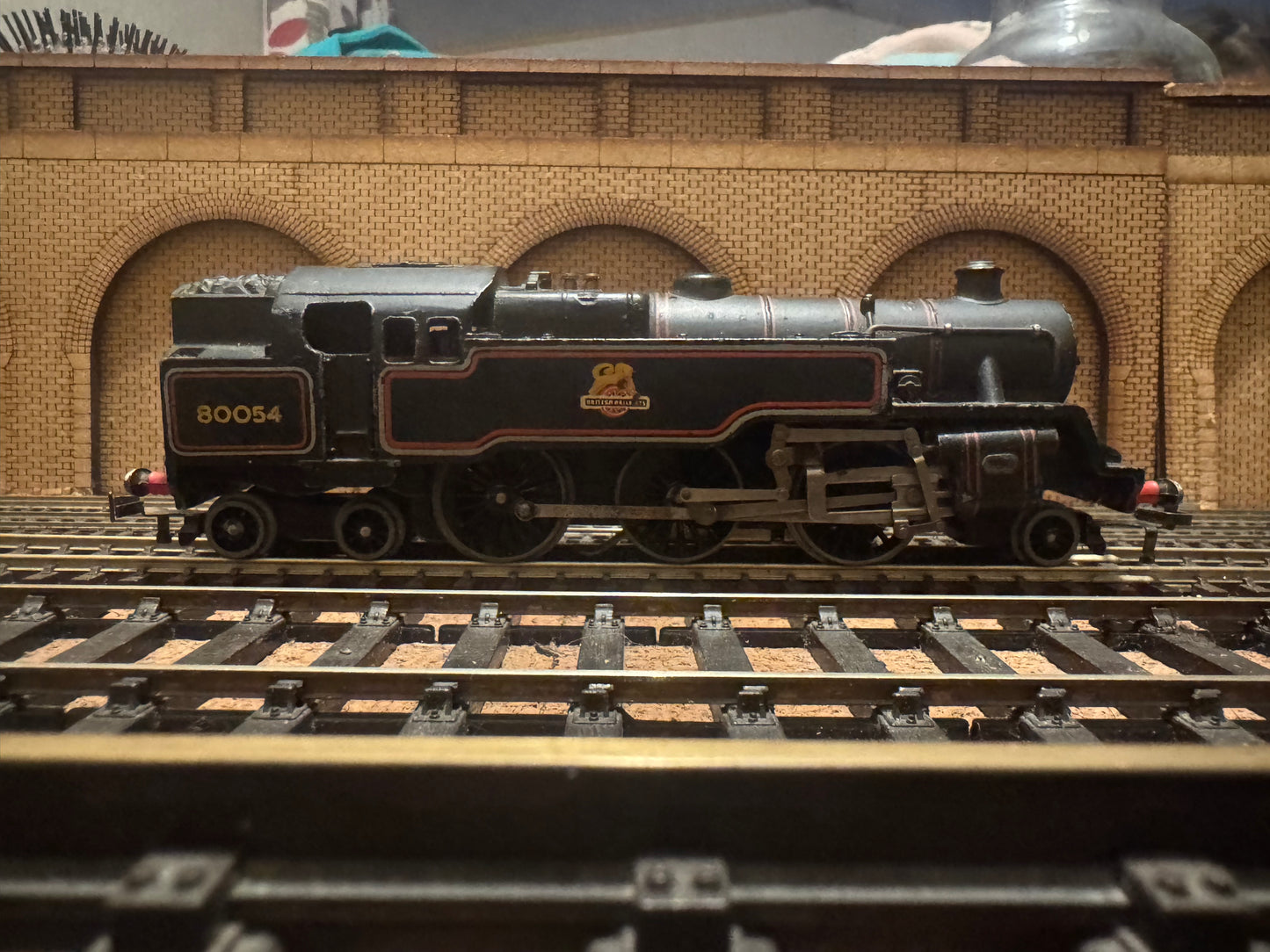 Hornby Dublo EDP13 (OO) 2-6-4 Tank Passenger Set, BR