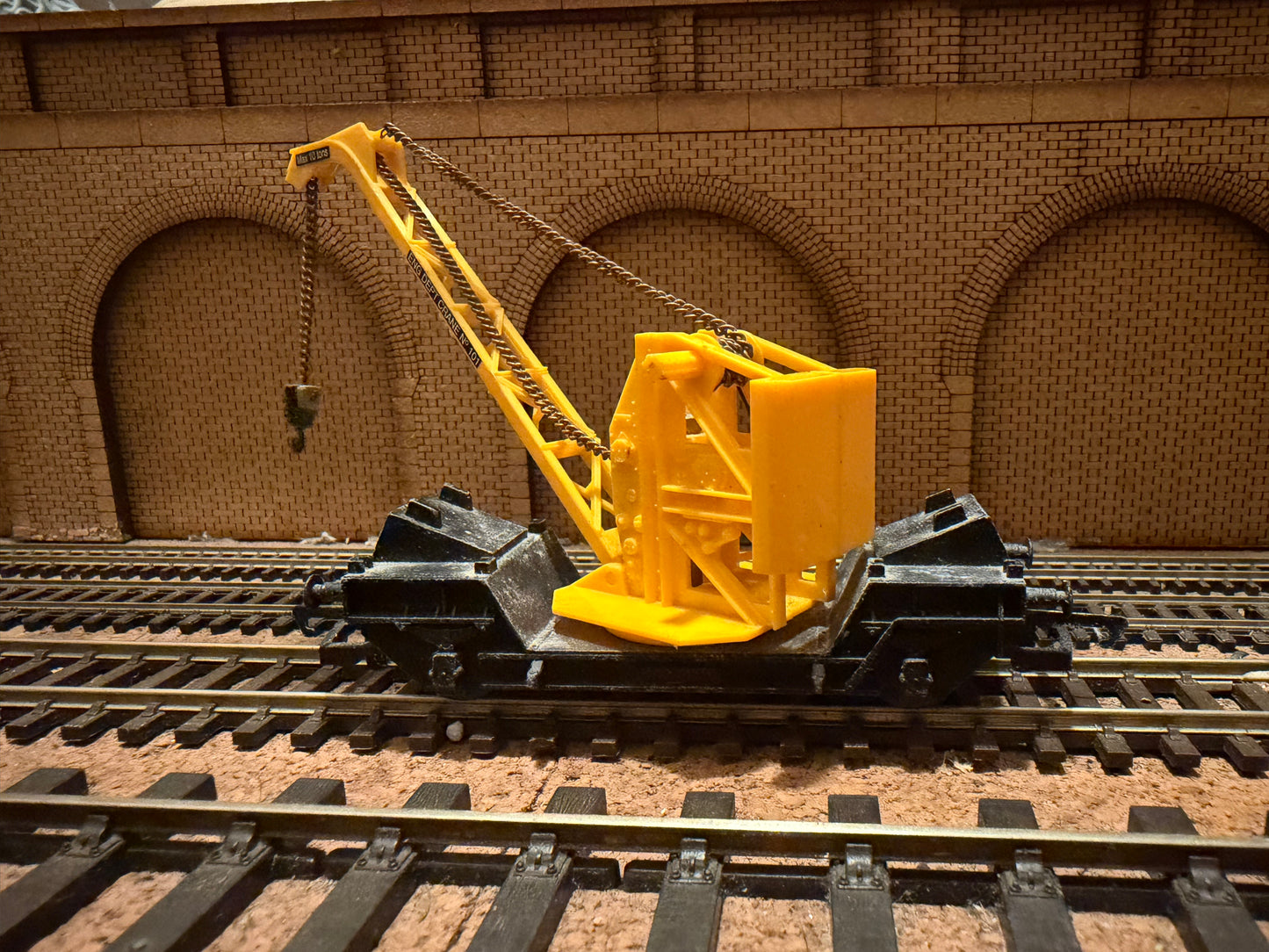 Hornby R6004 (OO) British Railways 10T Maintenance Crane No.101 in British Rail Departmental Yellow. 