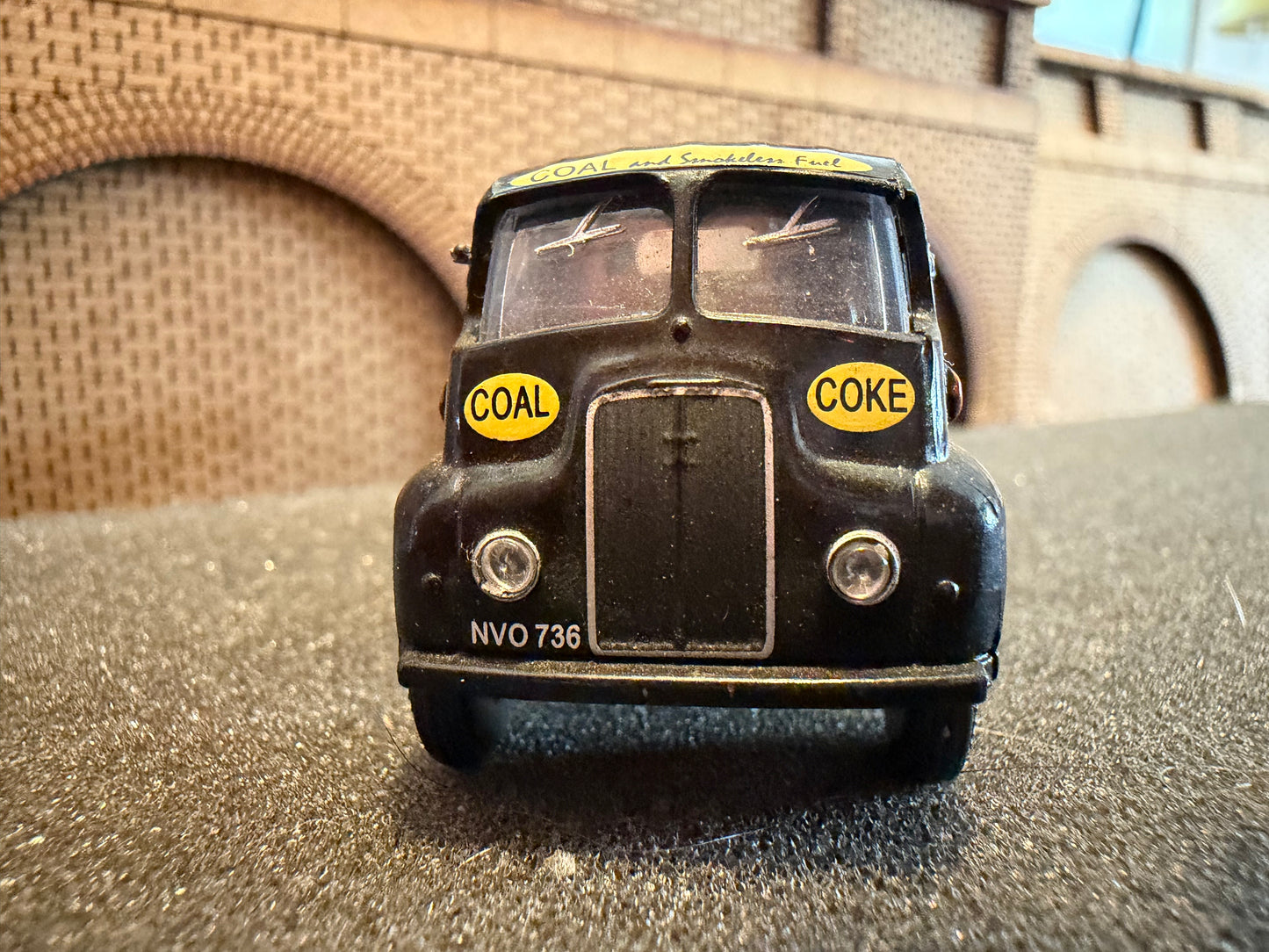 Base Toys D-71 (1:76 / OO) Thornycroft Flatbed in National Coal Board Retail Department of Nottingham Livery