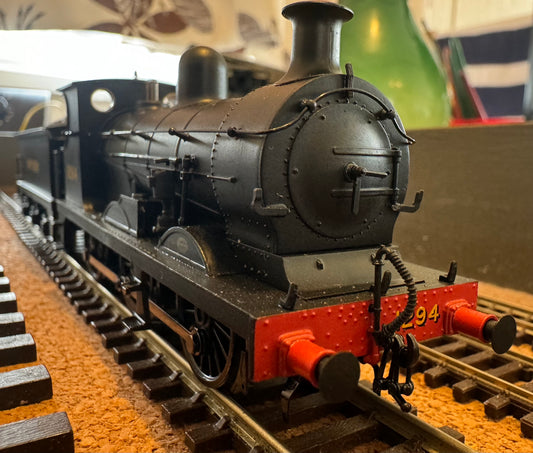 Bachmann 31-461A (OO, Ex SECR Wainwright C Class No.1294 in Southern Railway Unlined Black. DCC Ready