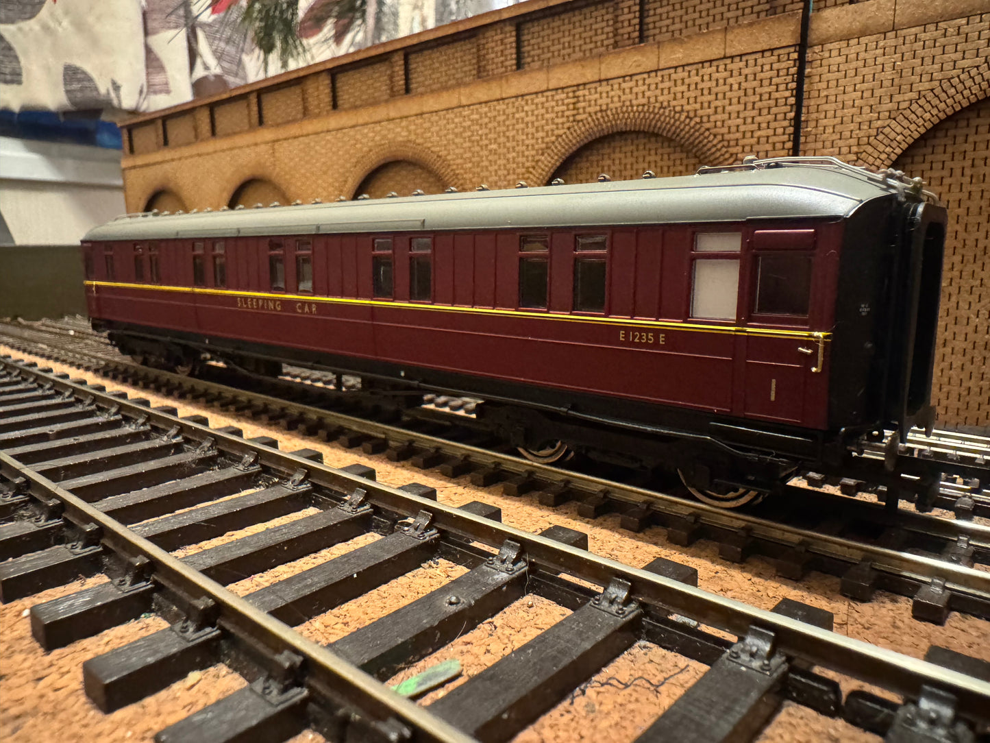 Hornby R4264A (OO) Ex LNER ‘Gresley’ First Class Sleeping Coach 