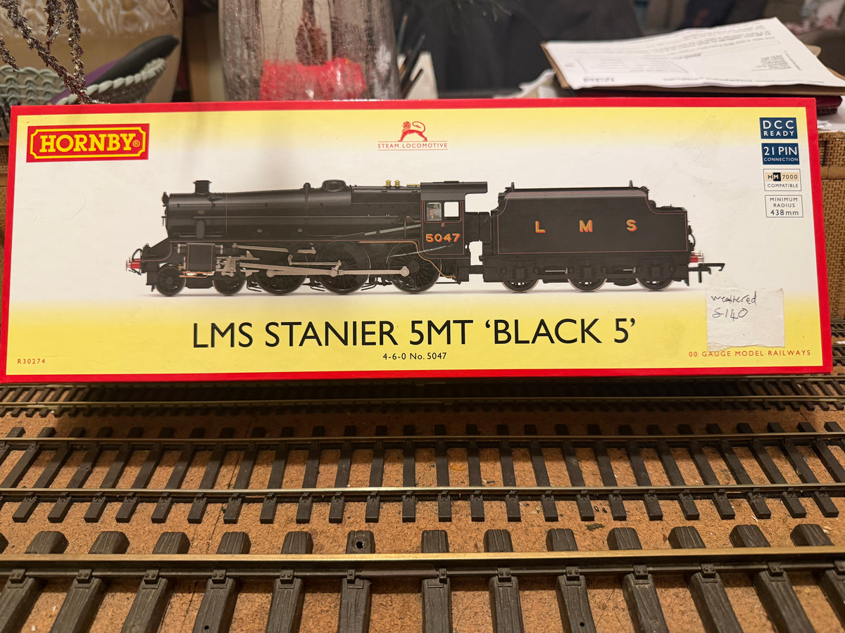 Hornby R30274 (OO) London Midland & Scottish Railway 5P-5F ‘Black Five’ No.5047 in Weathered LMS Lined Black (Shed Code 5A, Crewe North). DCC Ready 