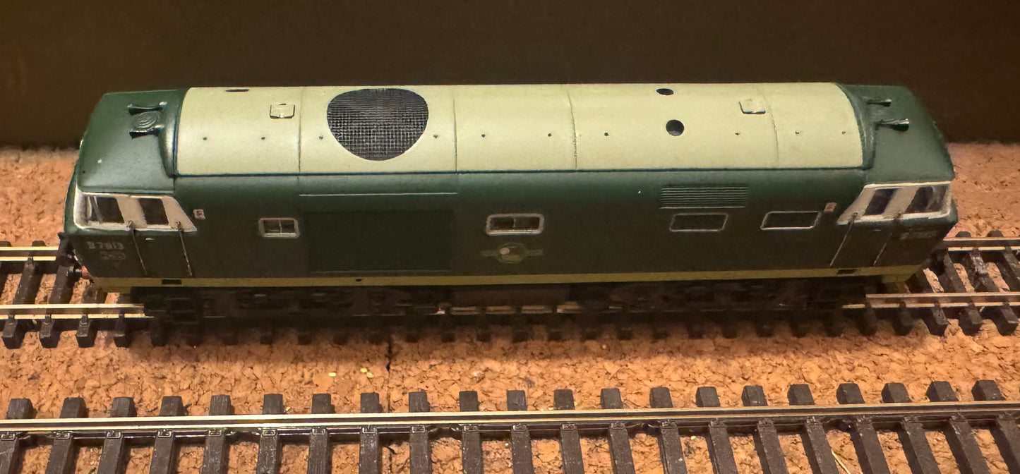 Dapol (N Gauge) British Railways / Beyer Peacock, Type 3 “Hymek” (Class 35) No.D7013 in BR Two Tone Green, DCC Ready